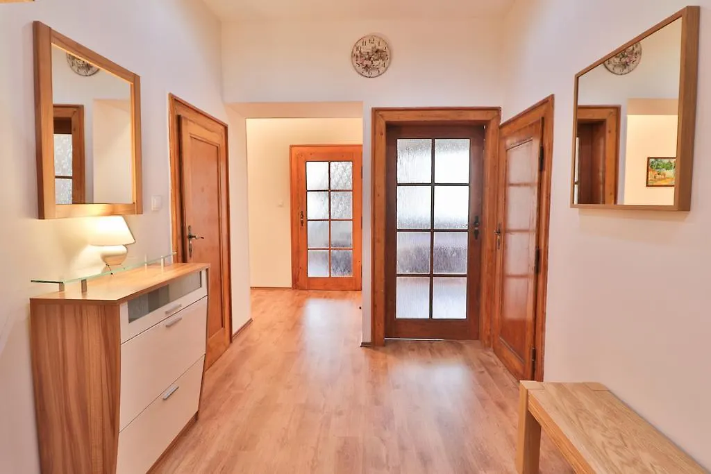 Spacious Prague View Apartment Česká republika