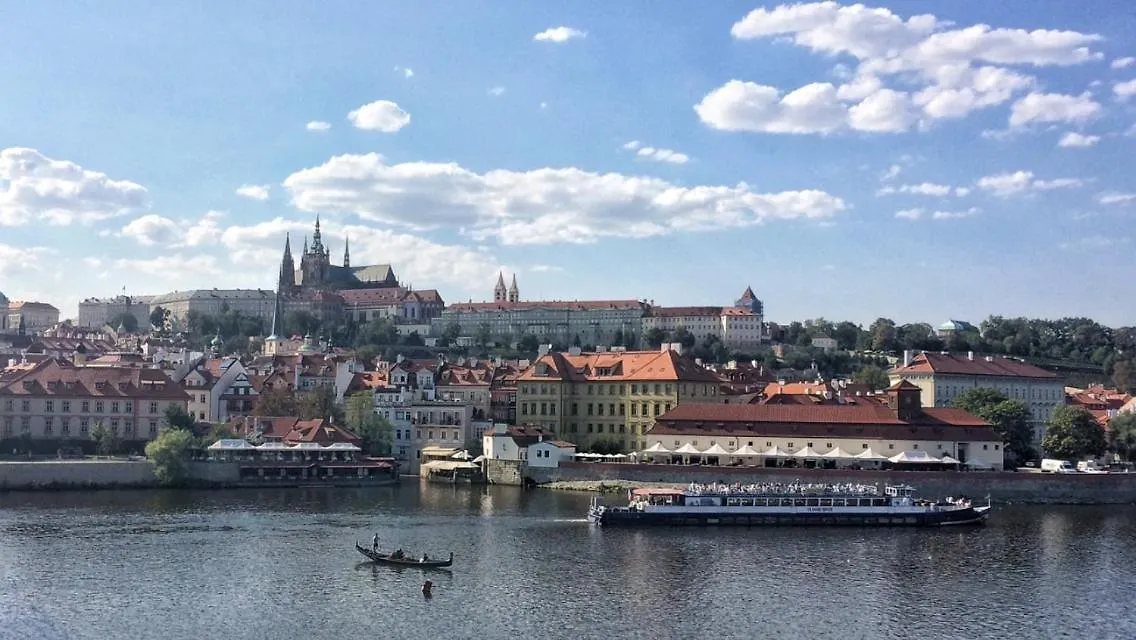 Spacious Prague View Apartment